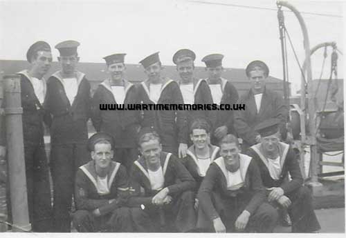 Crew of HMS Domett
